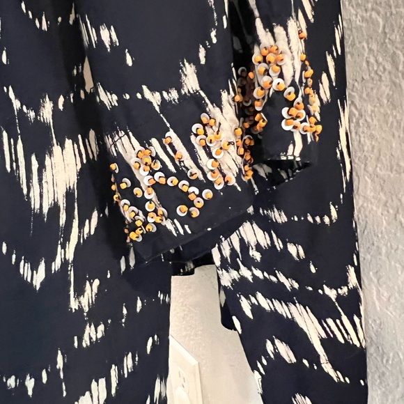 Navy Blur and Cream Patterned Tunic with Silver and Orange Embellishments Sz XL - Picture 4 of 5